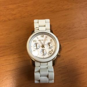 Michael kors runway chronograph white watch